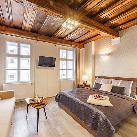 Downtown Royal Apartments Ceske Budejovice Exterior foto