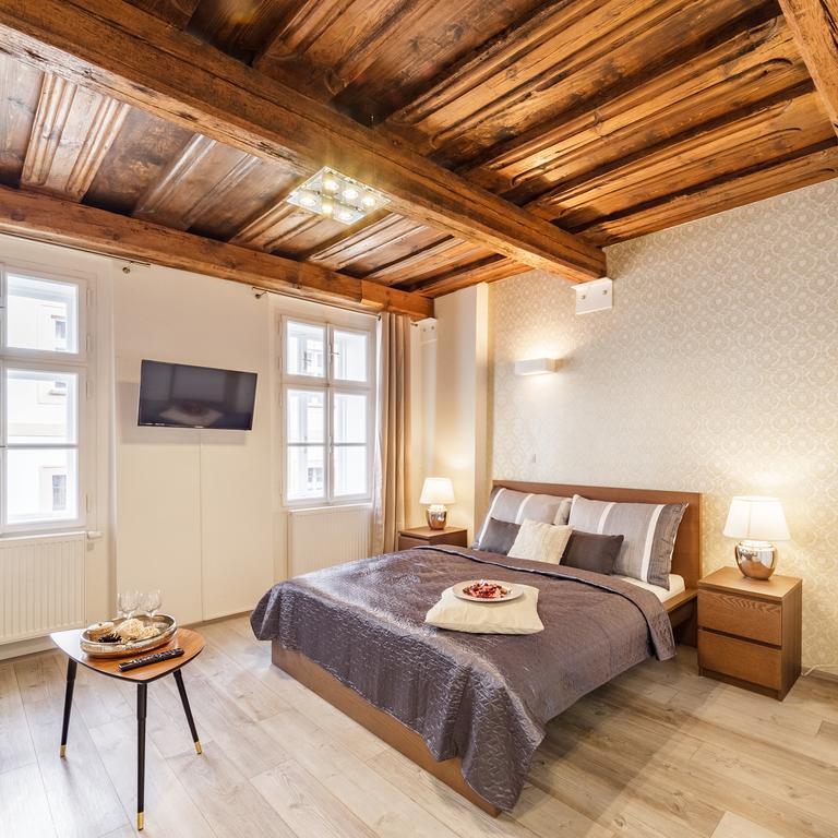 Downtown Royal Apartments Ceske Budejovice Exterior foto
