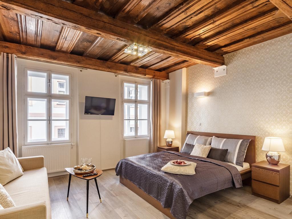Downtown Royal Apartments Ceske Budejovice Exterior foto