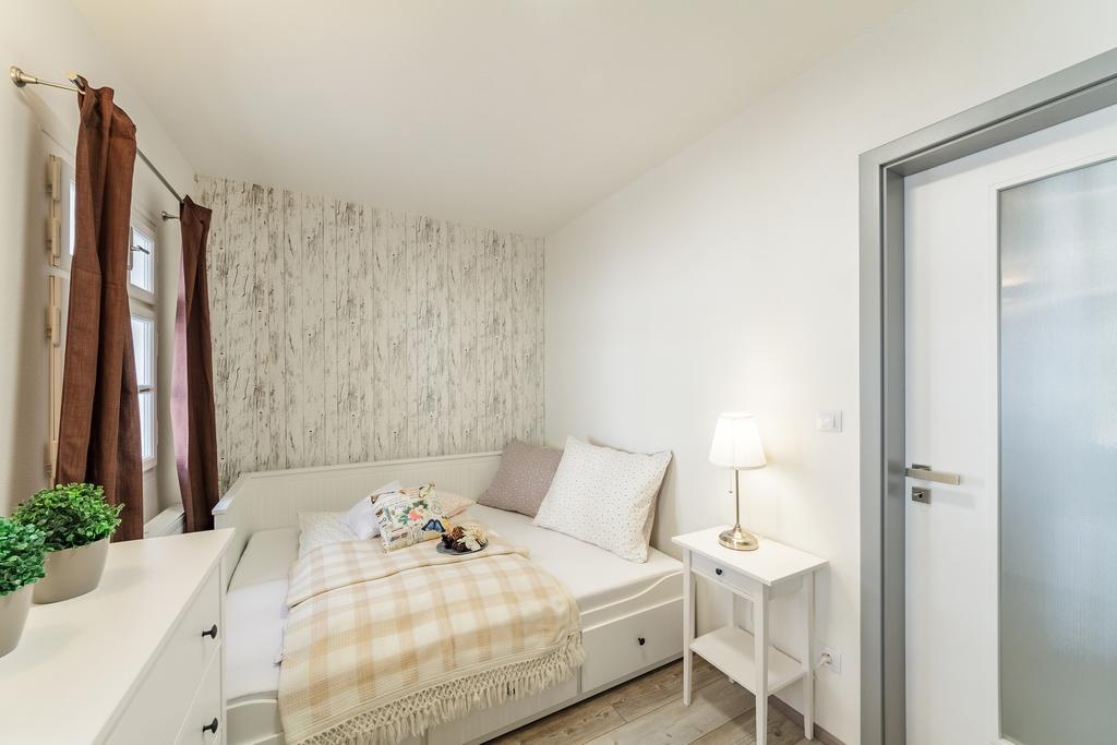 Downtown Royal Apartments Ceske Budejovice Exterior foto