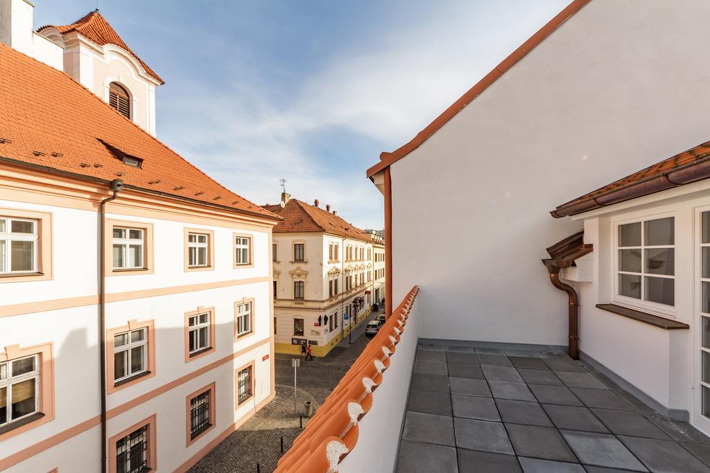 Downtown Royal Apartments Ceske Budejovice Exterior foto